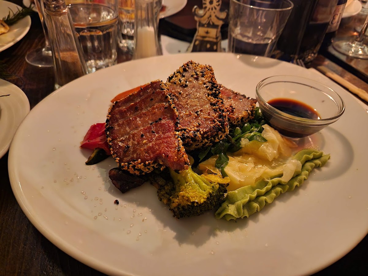 Basil's Restaurant & Bar-9