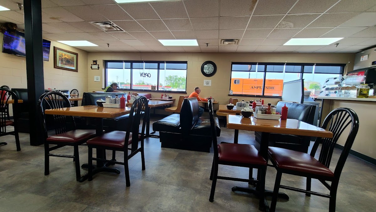 Bear’S 105 Diner