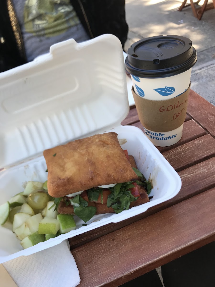Bebettes: A New Orleans Coffeehouse-10