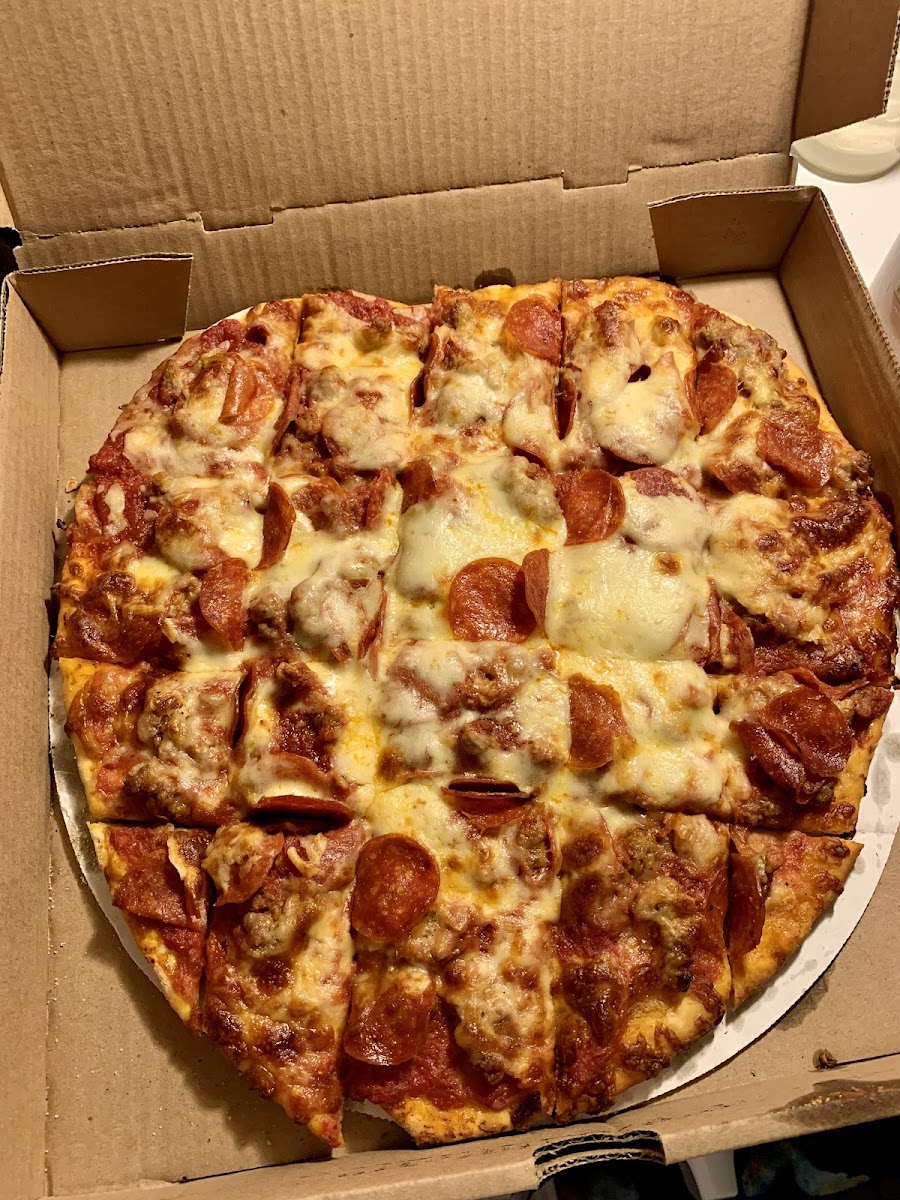 Beggars Pizza - Bolingbrook-10