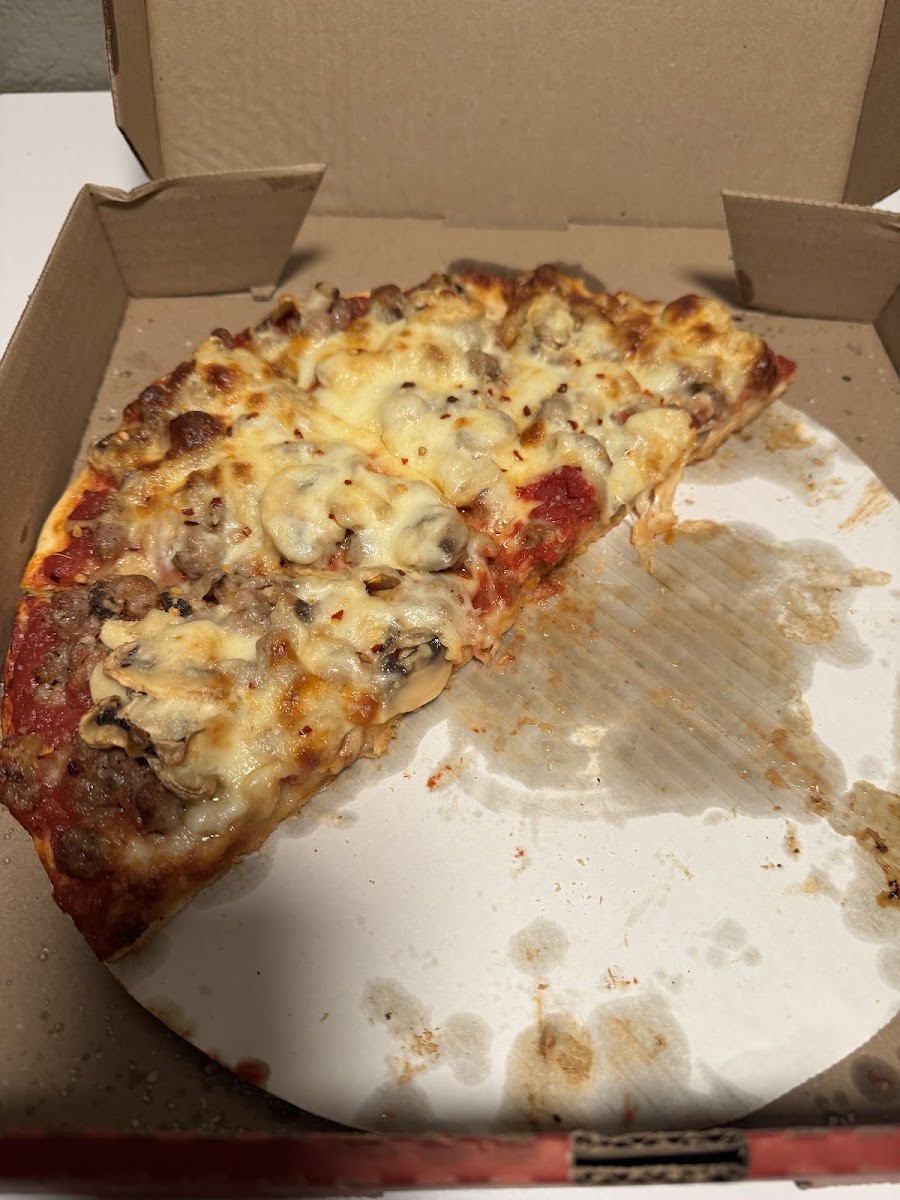 Beggars Pizza - Bolingbrook-4