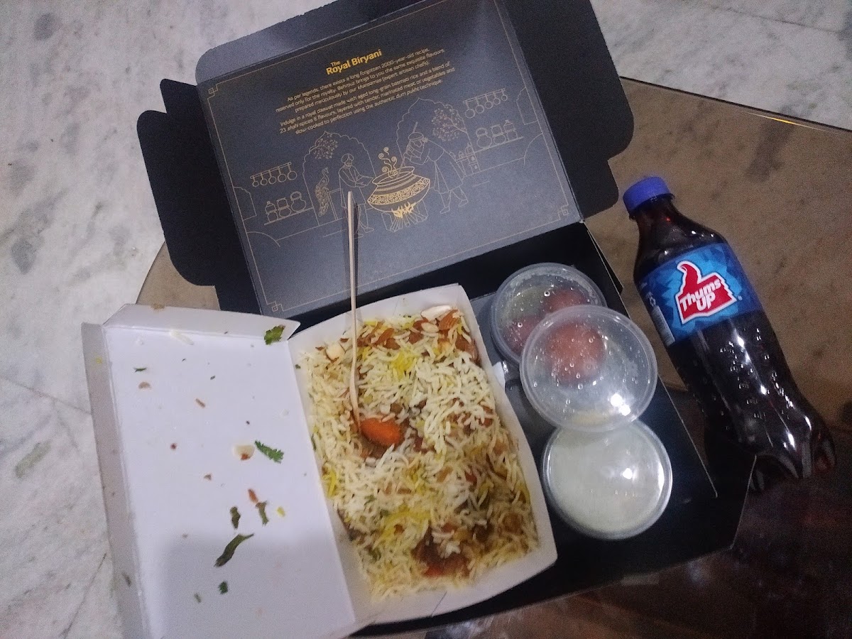 Behrouz Biryani Janakpuri 2 Fc-6