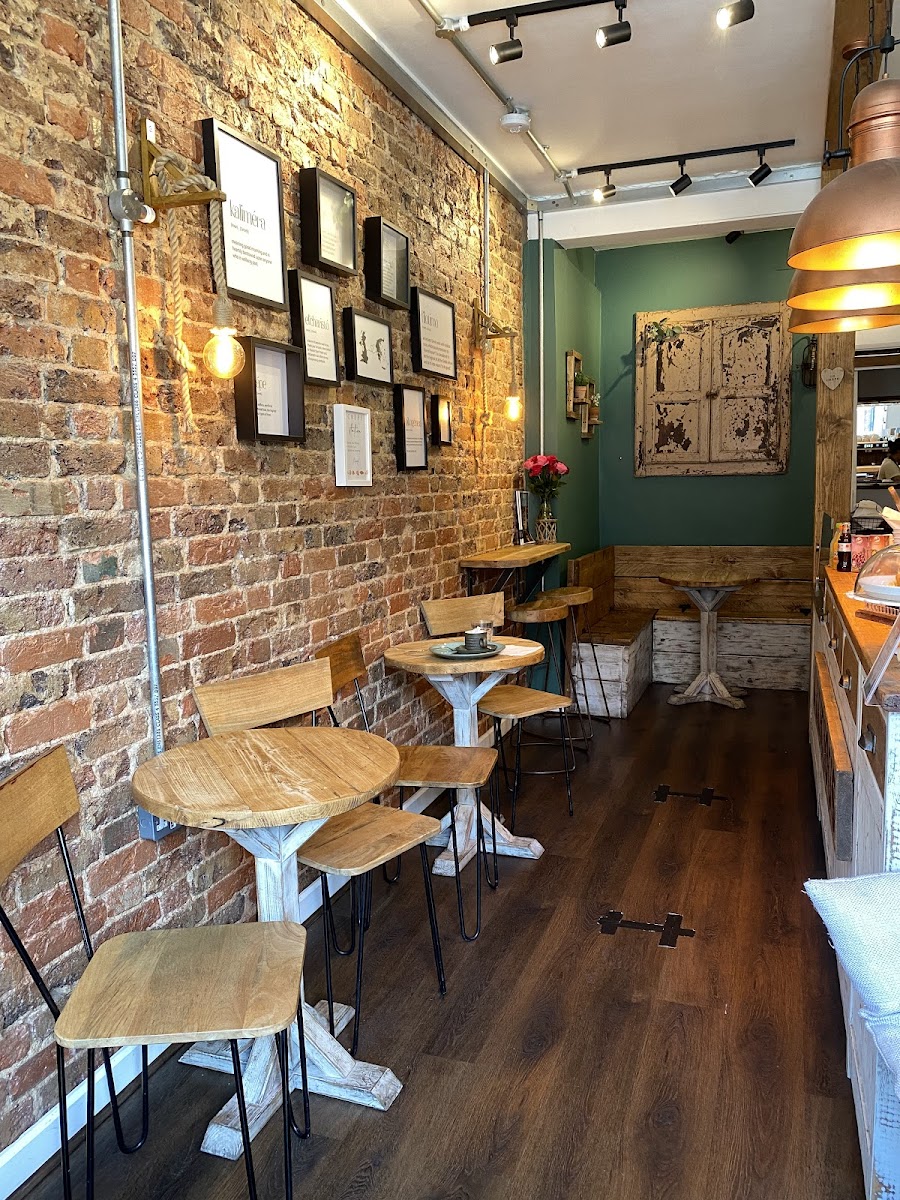 B'elicious Crepes ,bakes & Brews