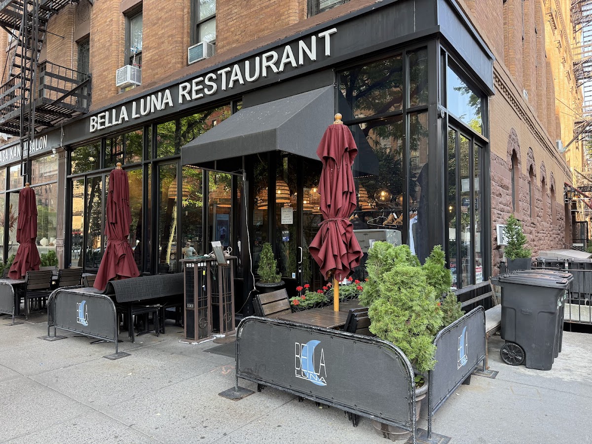 Bella Luna Restaurant