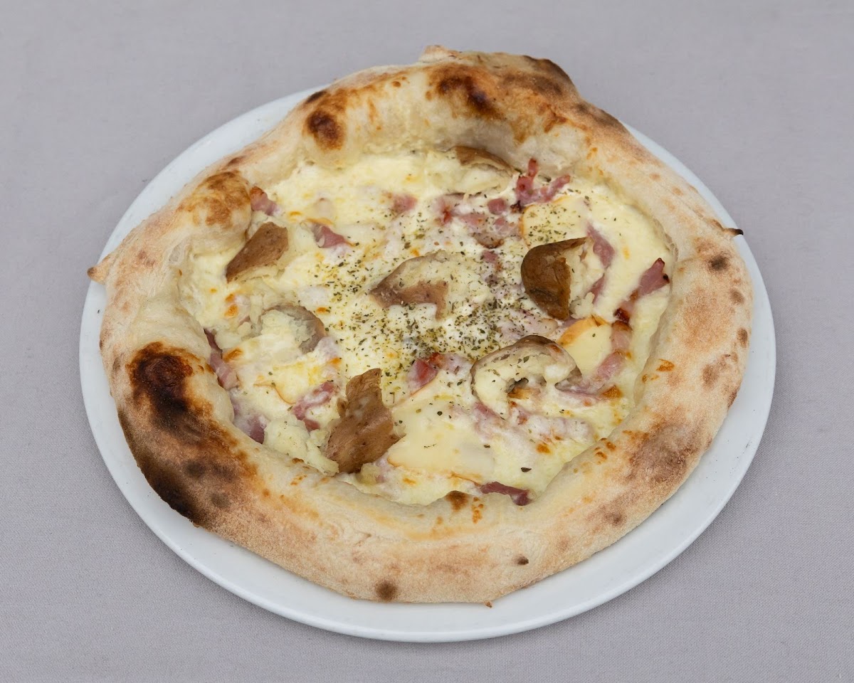 Bellissima Pizza-10