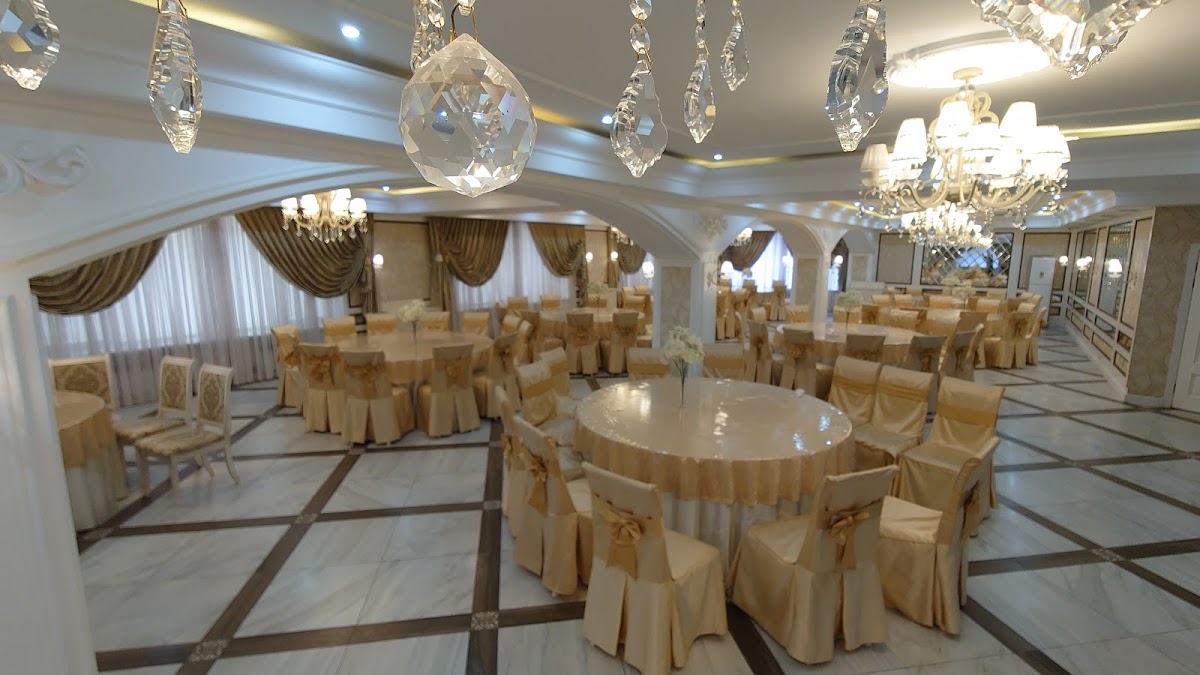 Beloye Solntse Pustyni