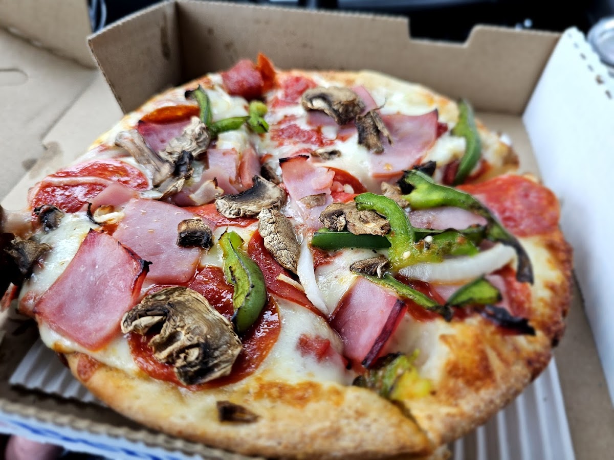 Benito's Pizza-3