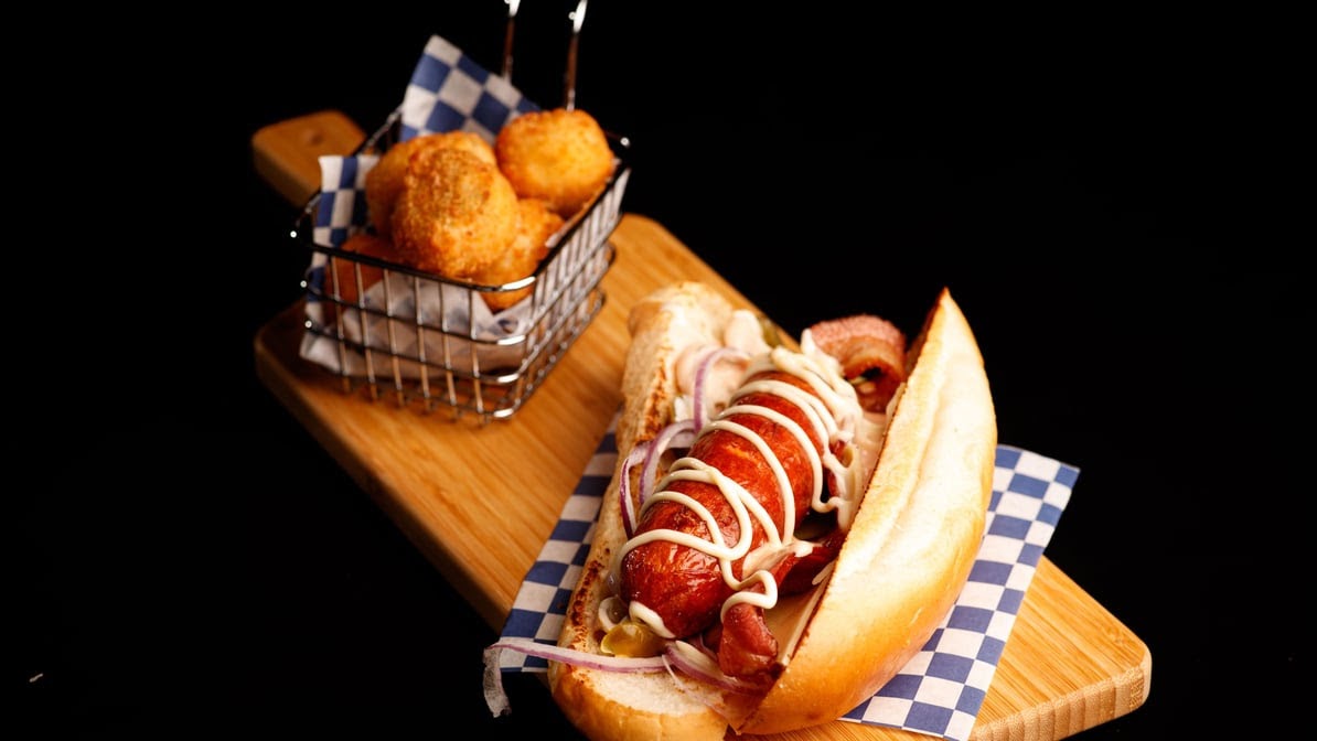 Benny's American Burgers - Morphett Vale-4