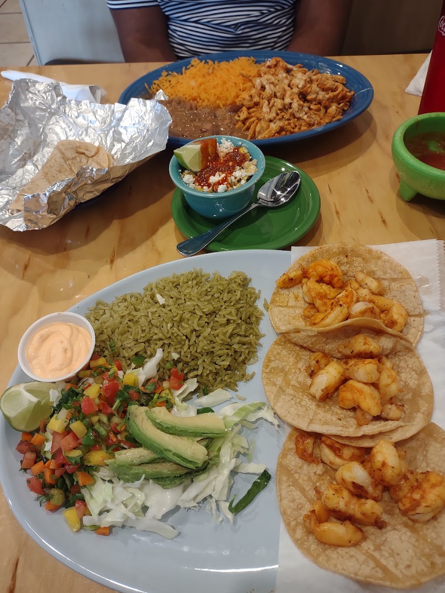 Besitos Mexican Kitchen-7
