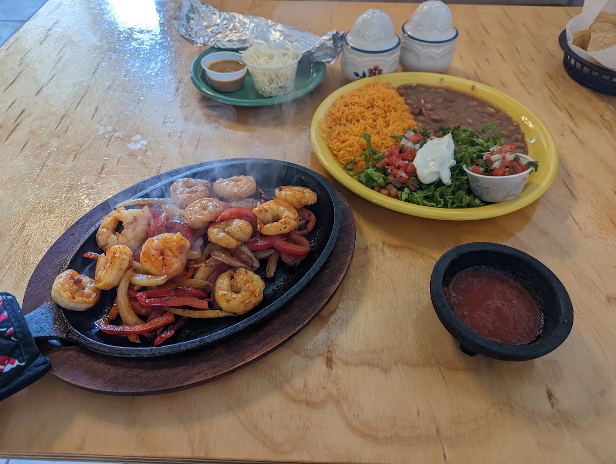 Besitos Mexican Kitchen-9