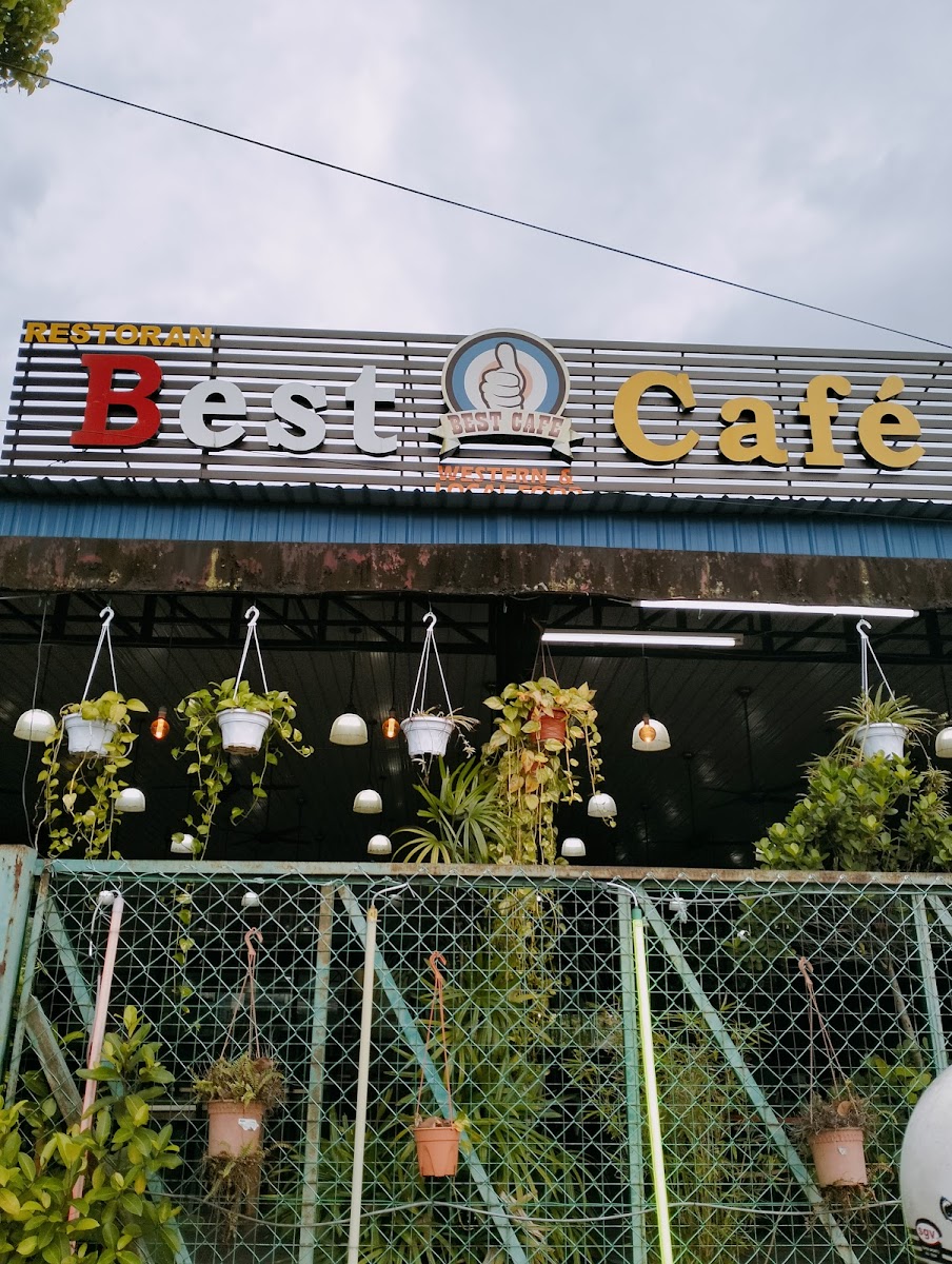 Best Cafe Padang Temusu