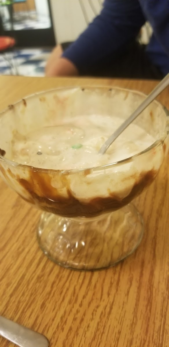 Beth Marie's Old Fashioned Ice Cream-10