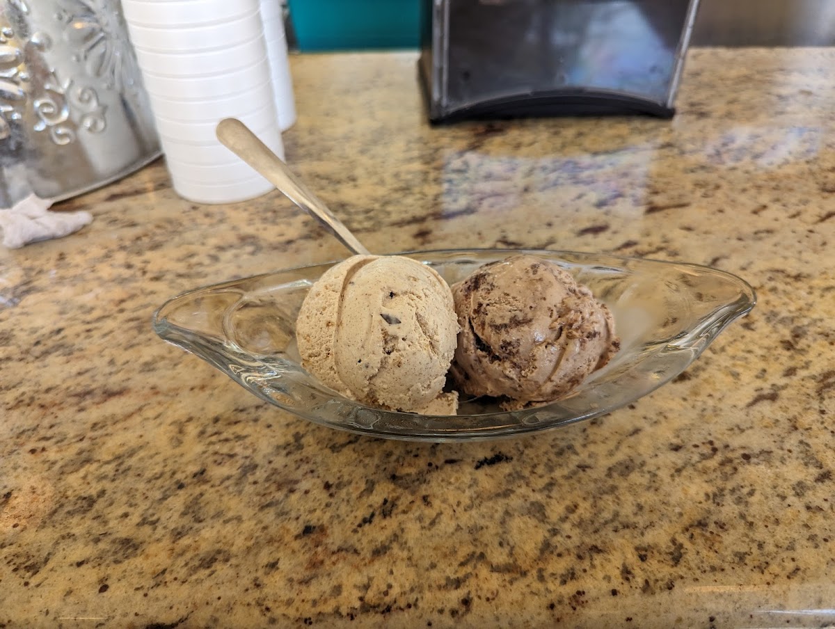 Beth Marie's Old Fashioned Ice Cream-9