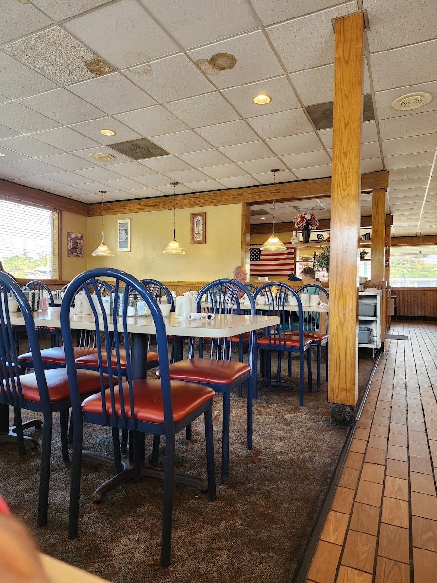 Betsy Ross Family Restaurant