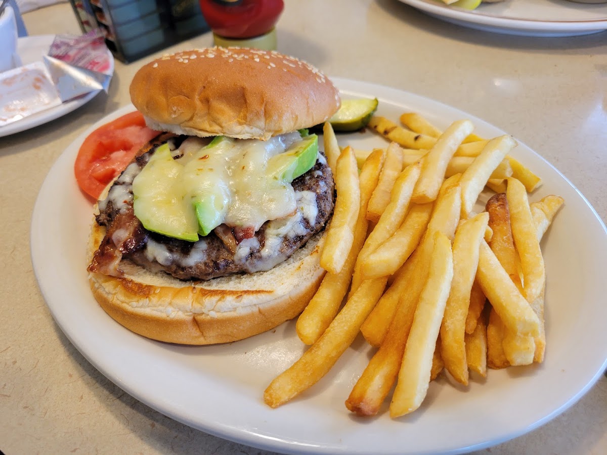 Betsy Ross Family Restaurant-4
