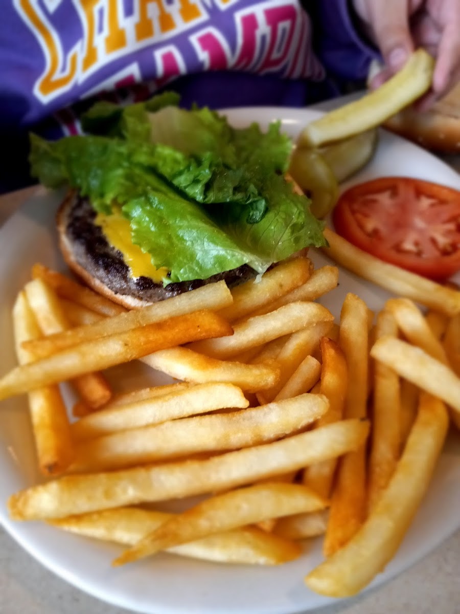 Betsy Ross Family Restaurant-8
