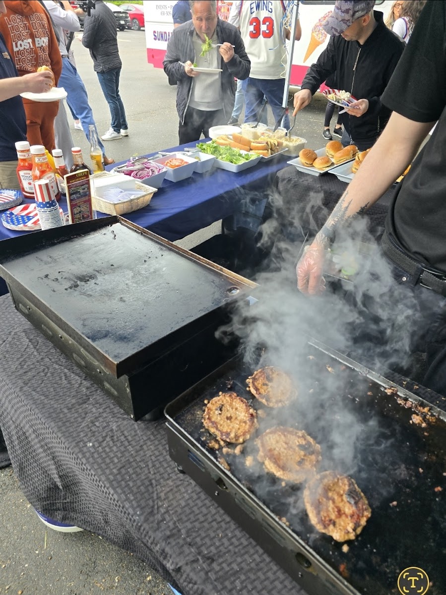 Better Burger Catering & Food Truck