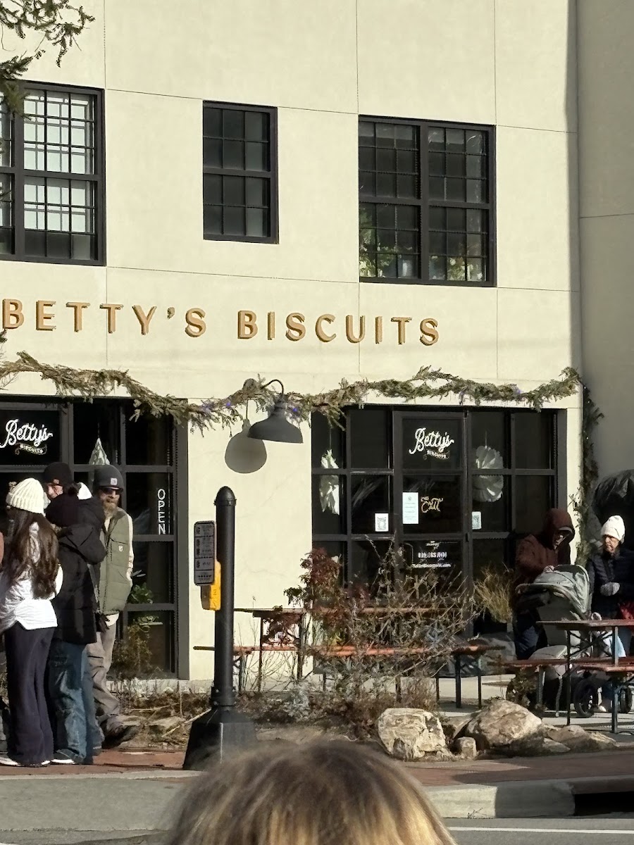 Betty's Biscuits-3