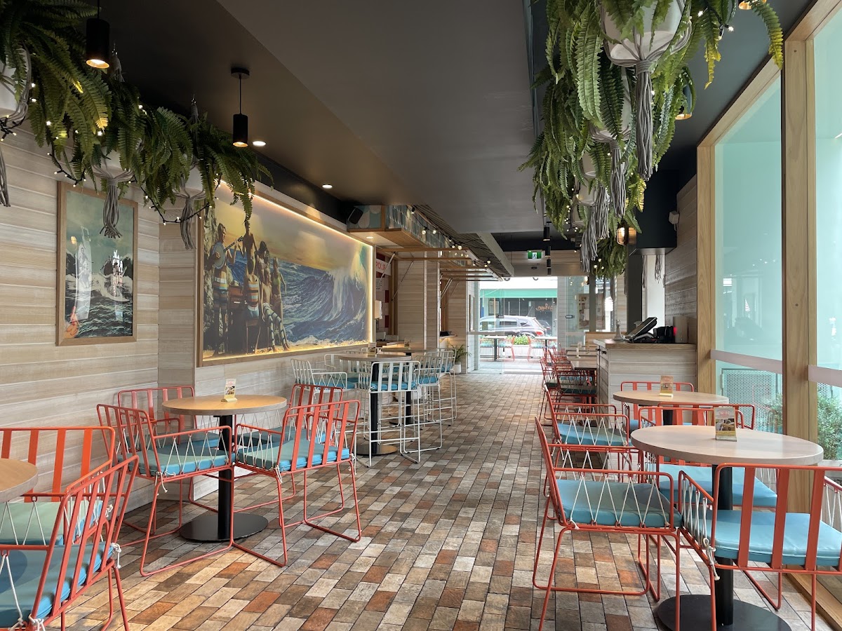 Betty's Burgers-10