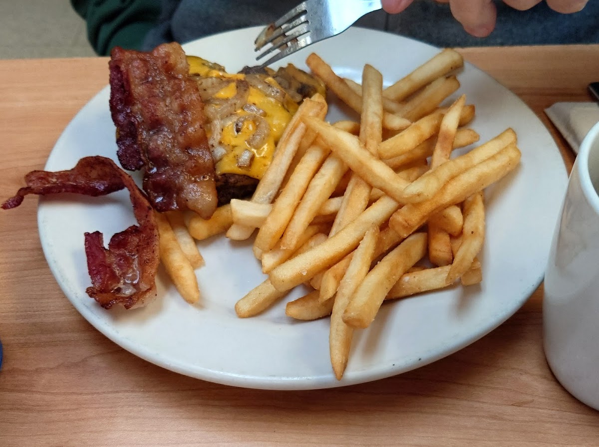 Big Chuck's Pizza Plus-9