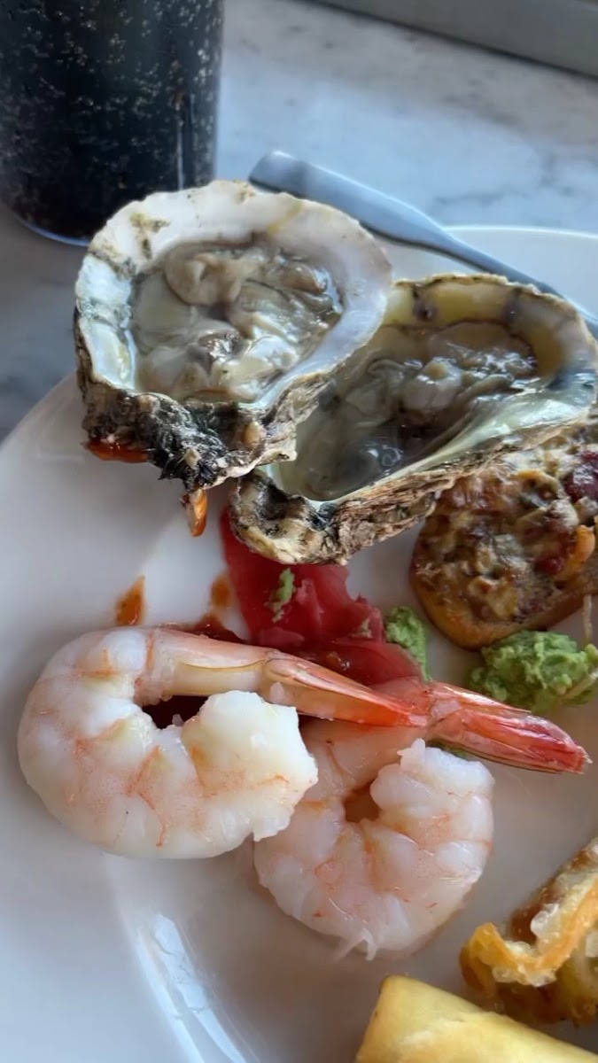 Big Fish Grill On The Riverfront-2