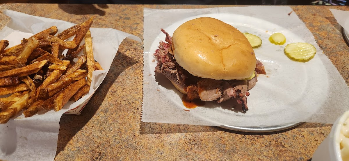 Big T's Bar-B-Q-10