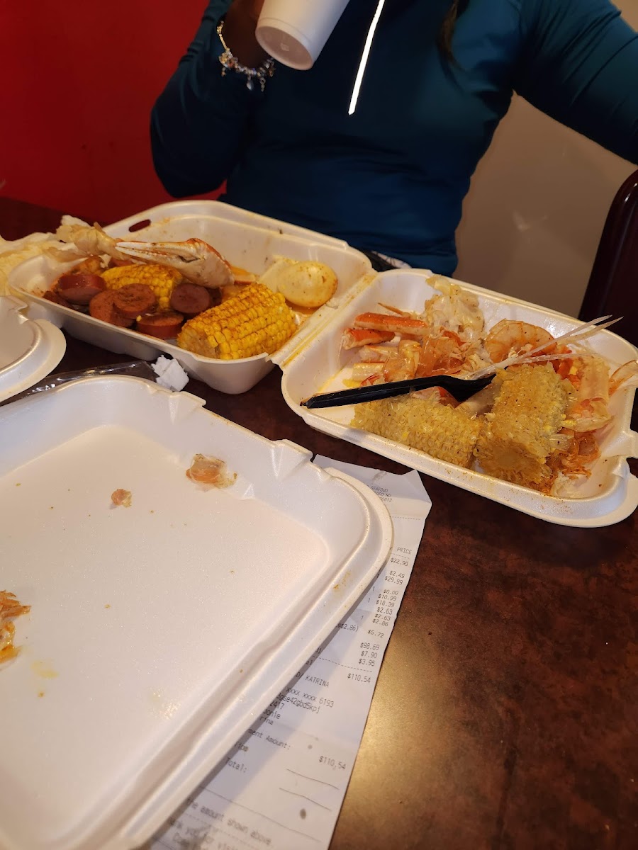 Big T's Seafood Restaurant-5