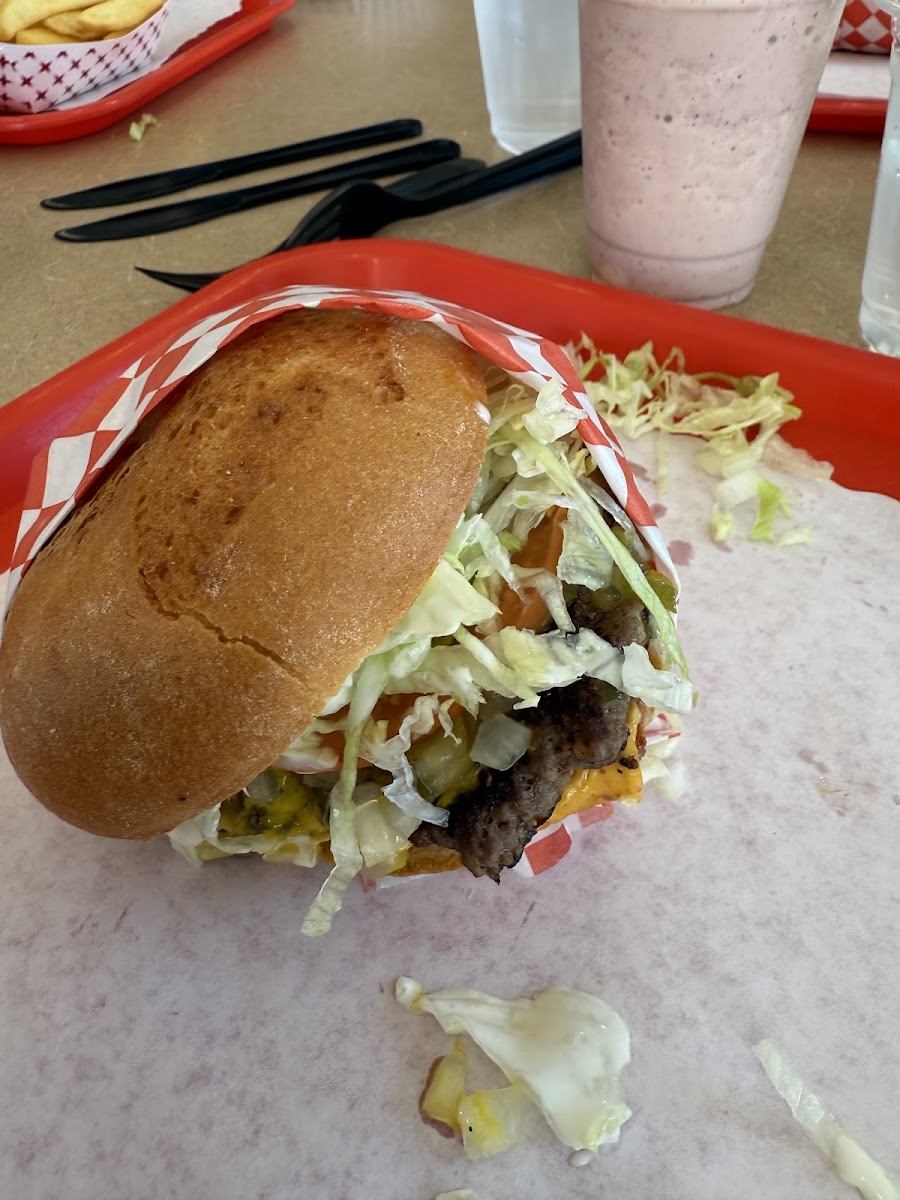Biggie's Burgers-4