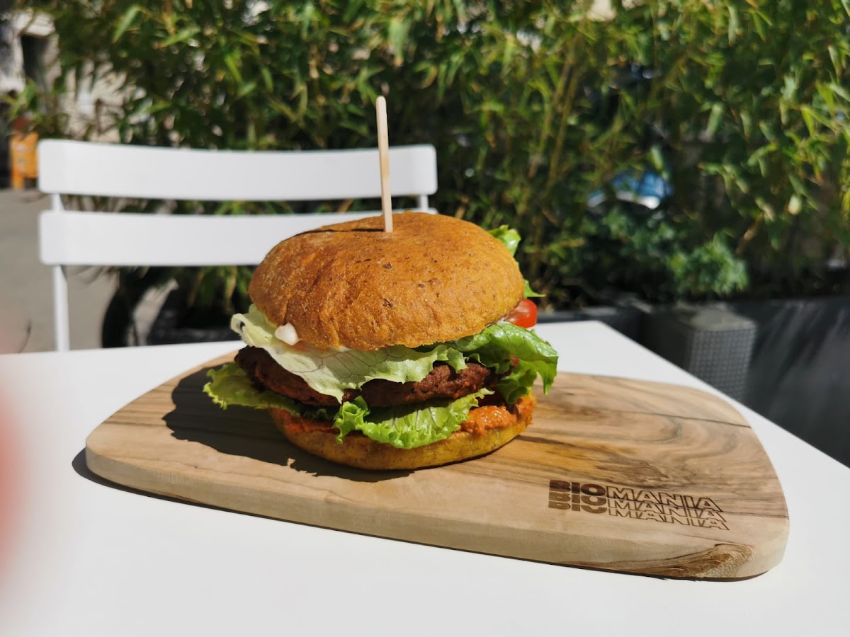 Biomania Bistro Bol-9