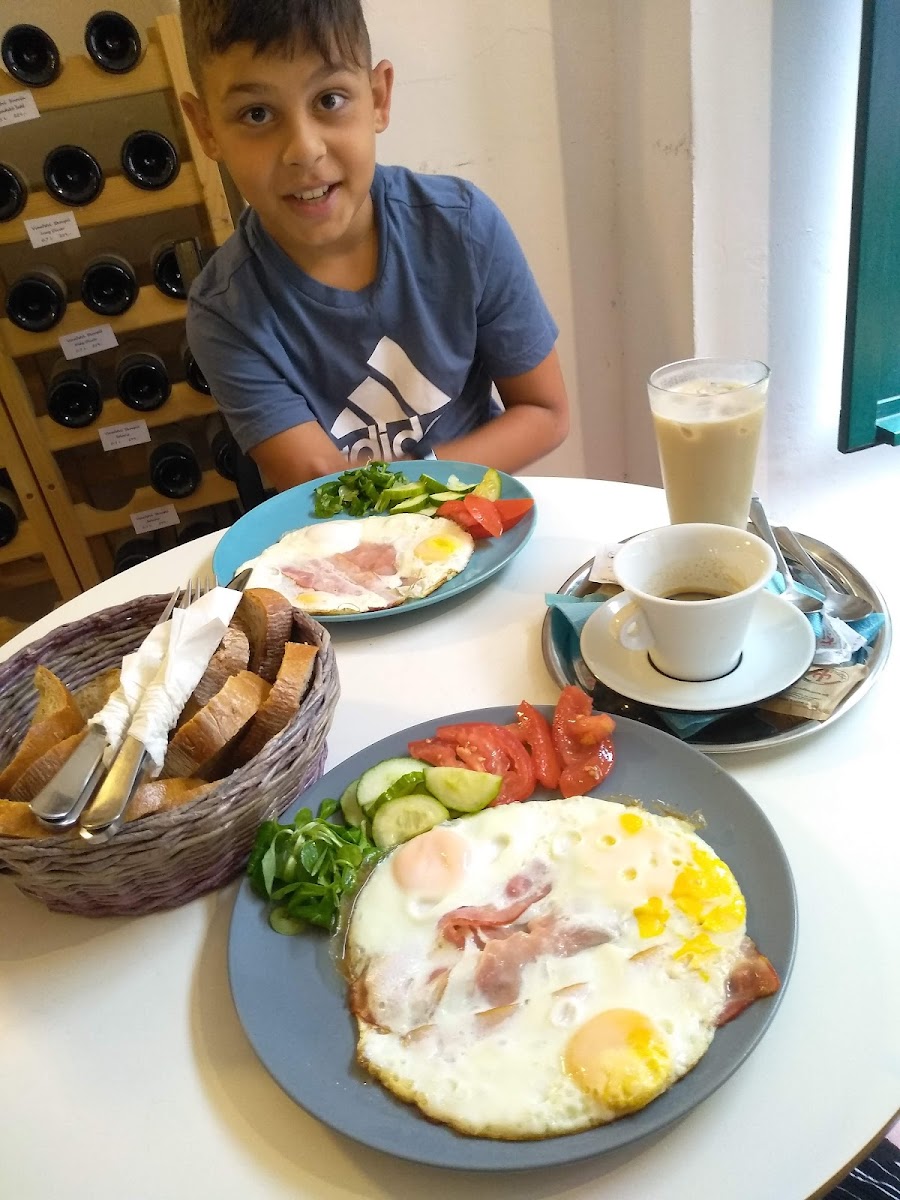 Bistro Kafé Jako Doma-10