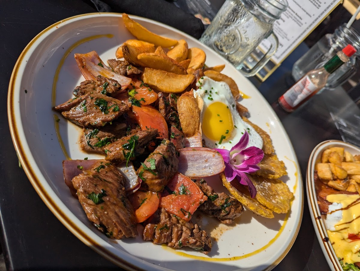 Bistrology Breakfast Brunch & Dinner-8