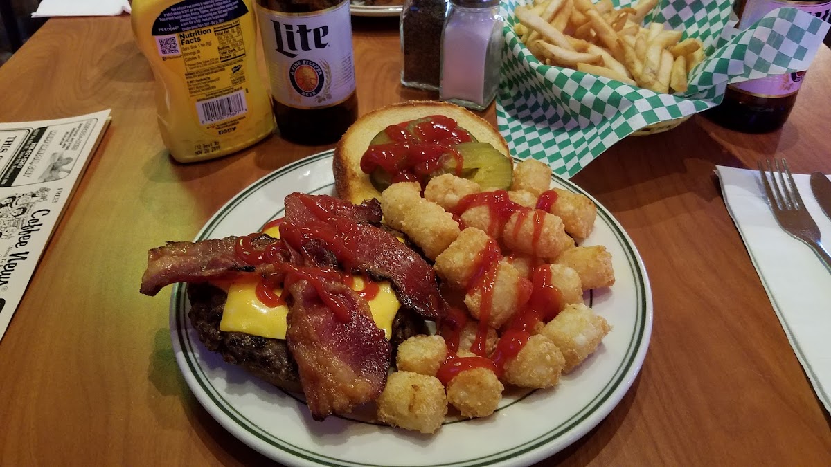Bites Pub & Grub-8