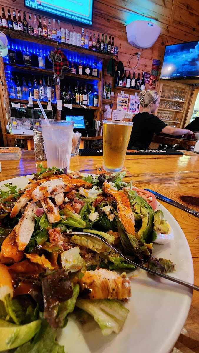 Bites Pub & Grub-9