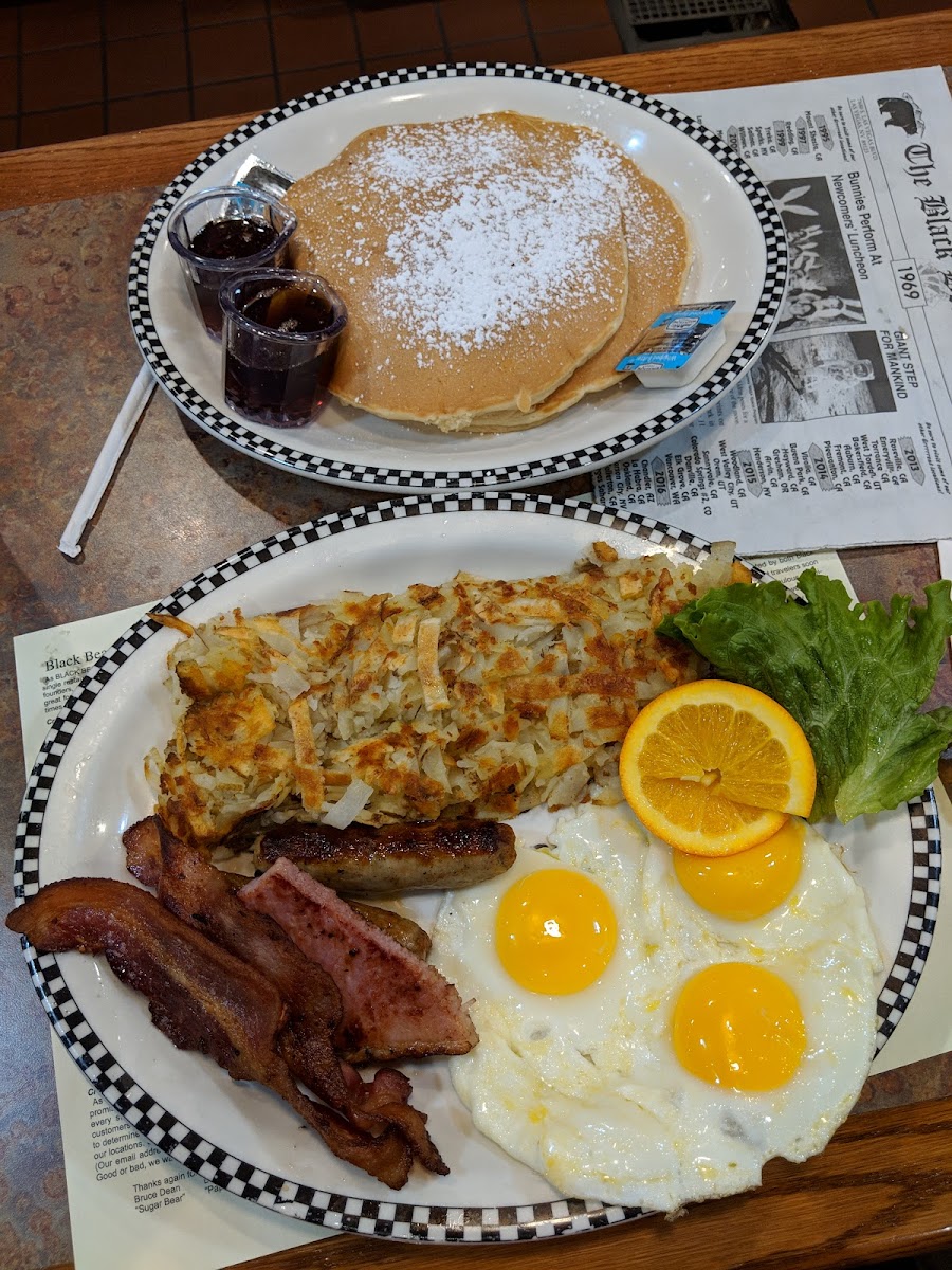 Black Bear Diner Las Vegas - S. Las Vegas Blvd-5