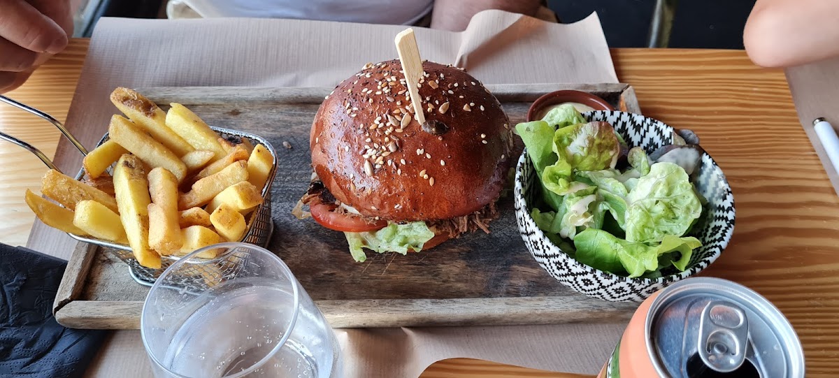Black Cow's Burger-5