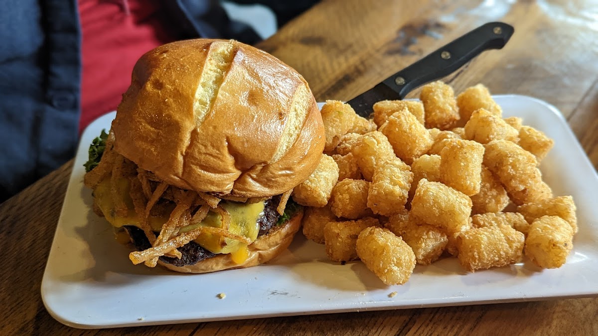 Blazing Onion Burger Company-8