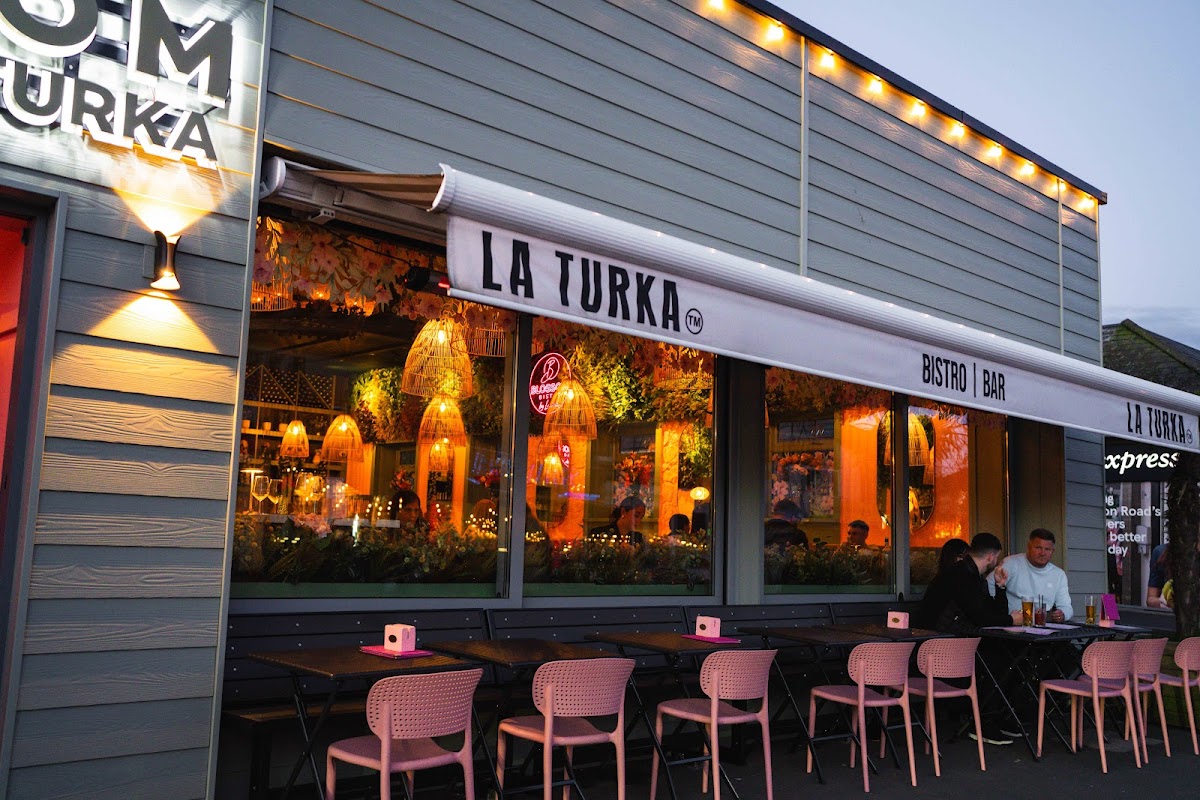 Blossom Bistro By La Turka