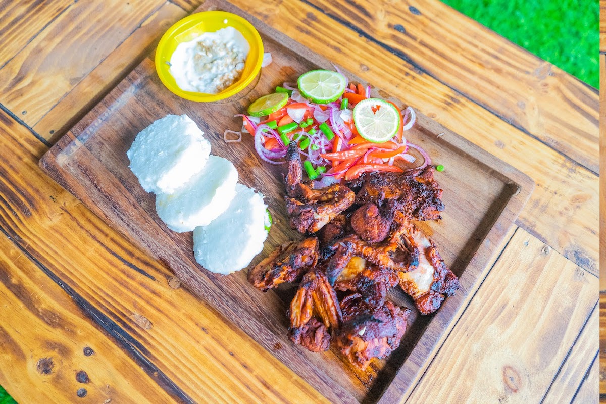 Blou Lounge Bukoto-2