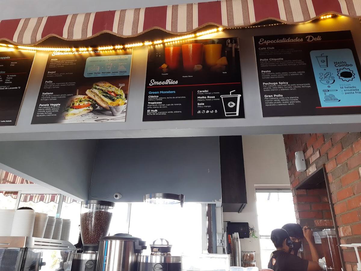 Menu Blue Luna Café-10