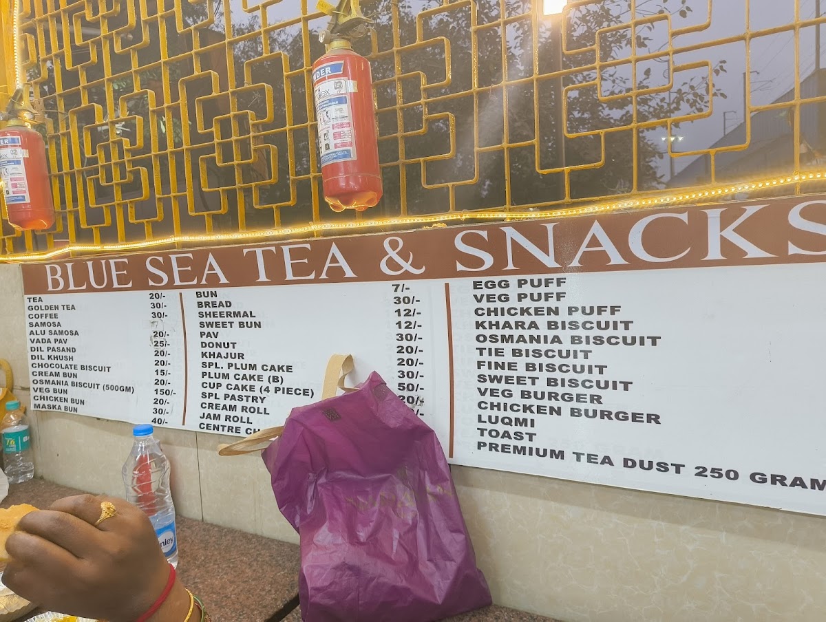 Menu Blue Sea Tea & Snacks-4