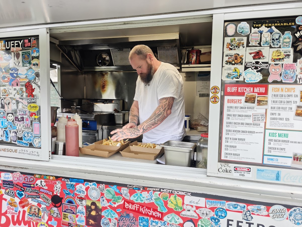 Bluff Kitchen Food Truck Roadside