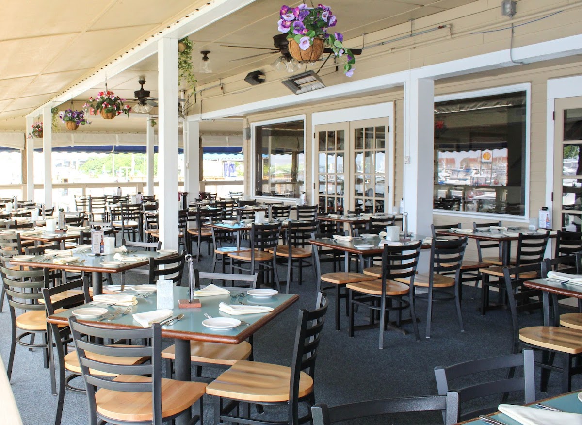 Boathouse Restaurant