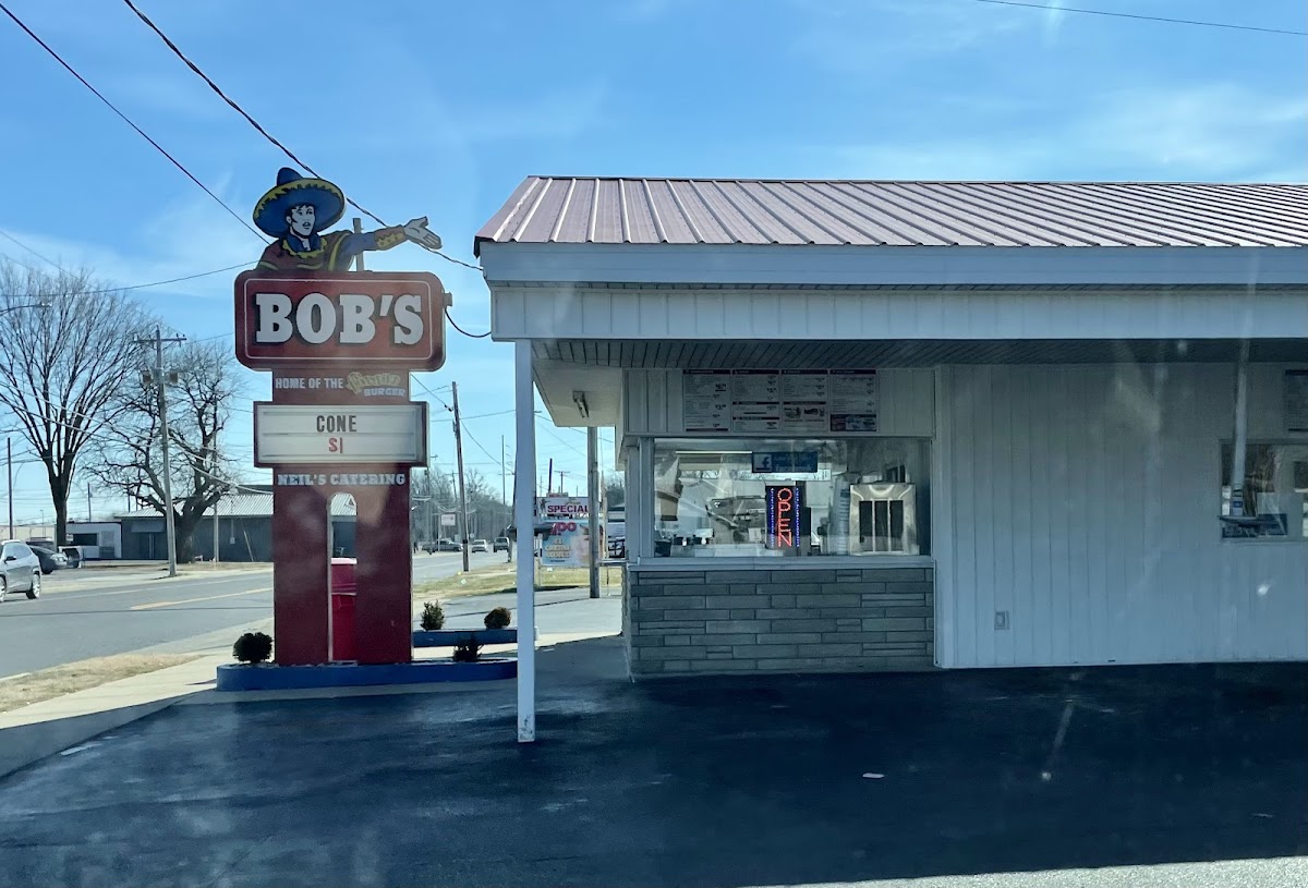 Bob's Drive-In Restaurant-4