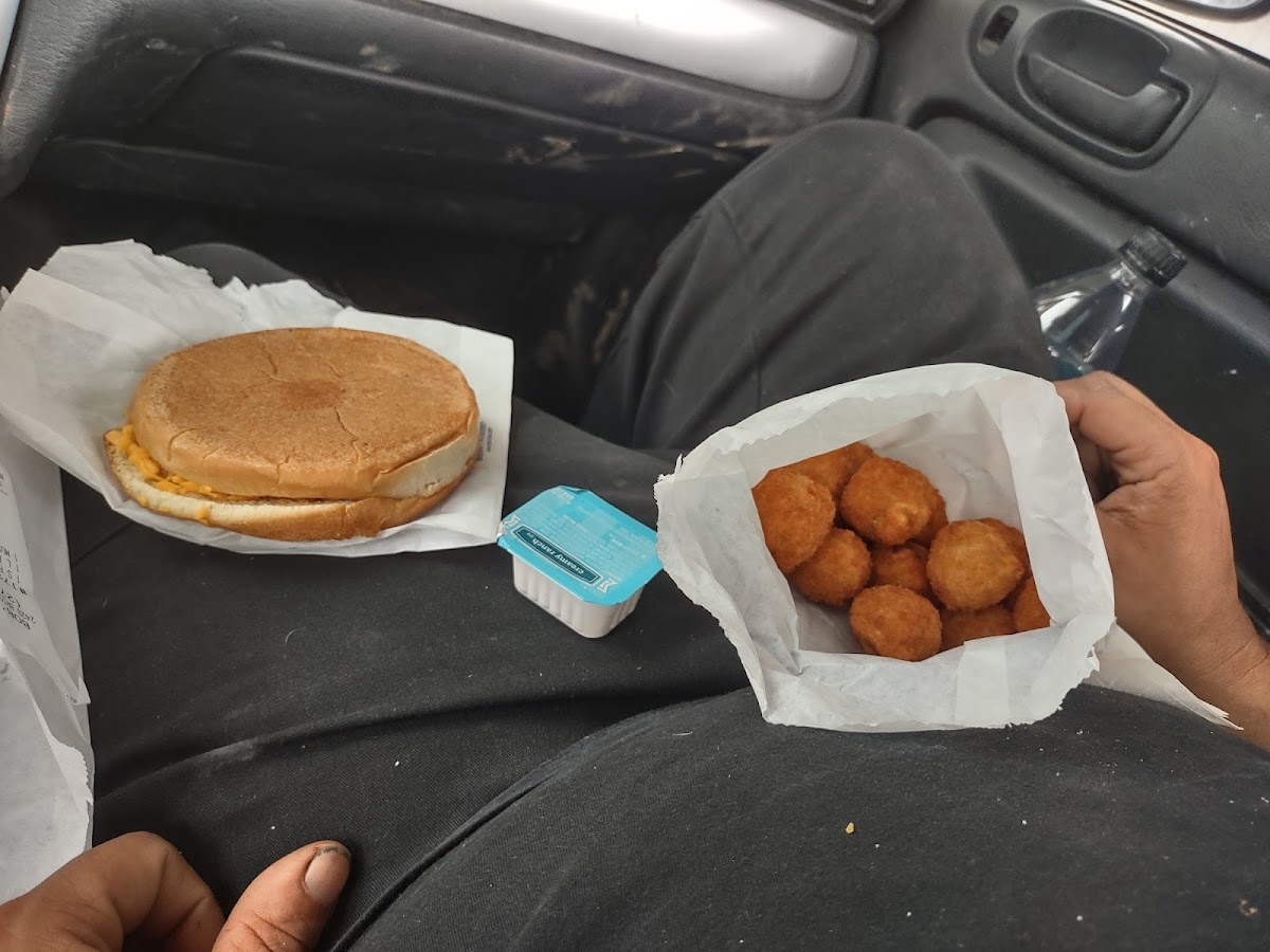 Bob's Drive-In Restaurant-8