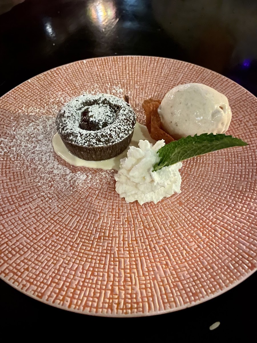 Bohemian Bar & Restaurant-7