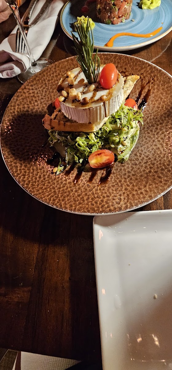 Bohemian Bar & Restaurant-8