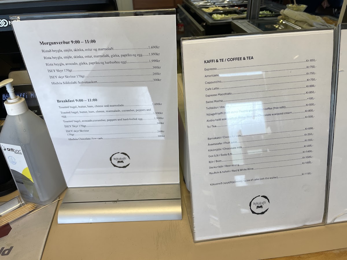 Menu Bókakaffi Hlöðum-4