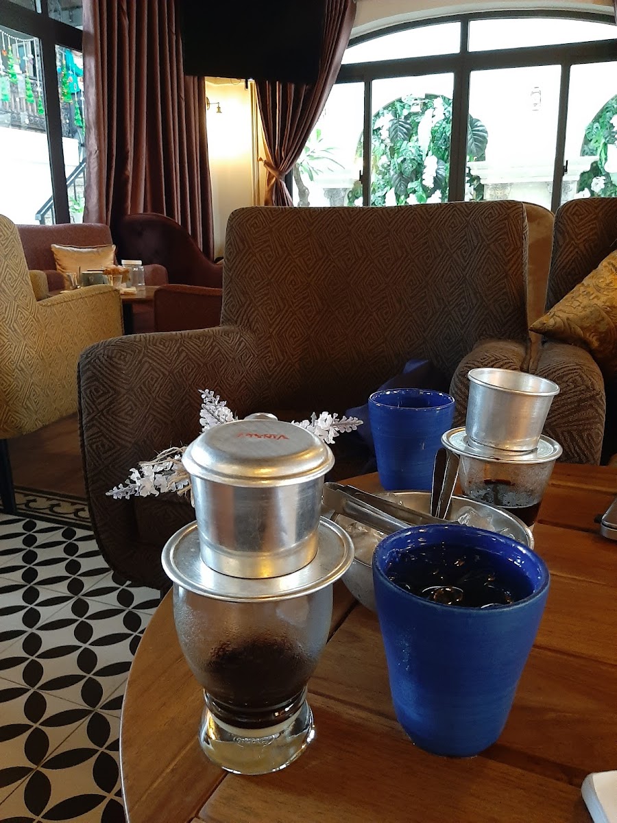 Bonjour Café-5