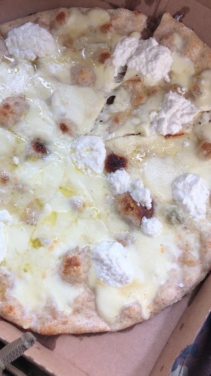 Bonvivant Pizza-2