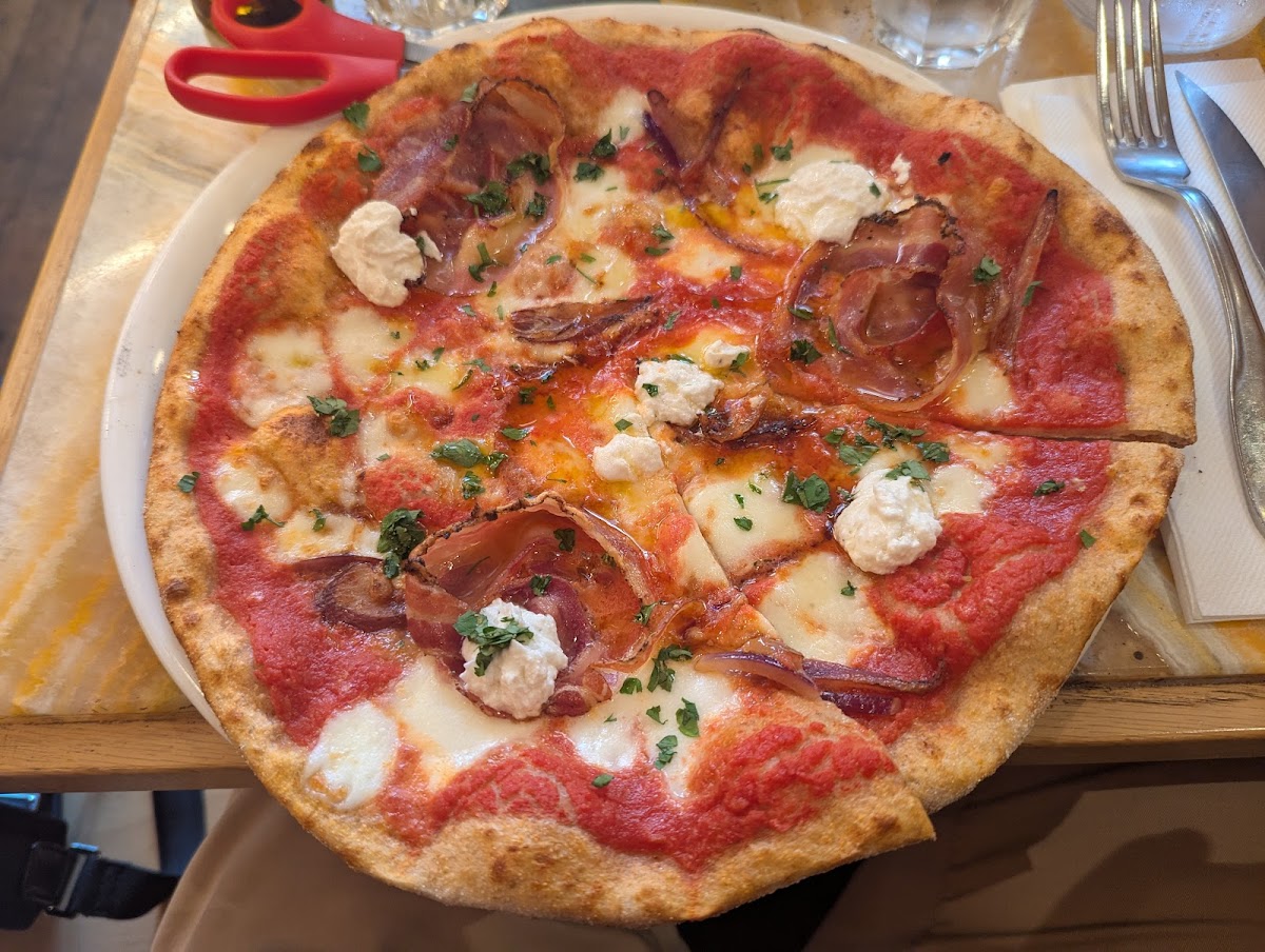 Bonvivant Pizza-4